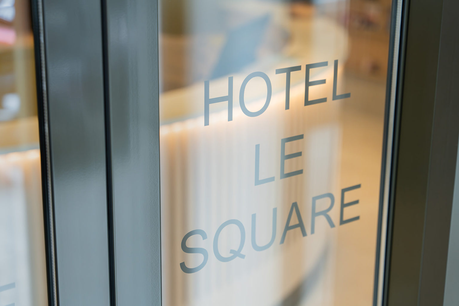 Fassbind Hotel - Le Square - entrée